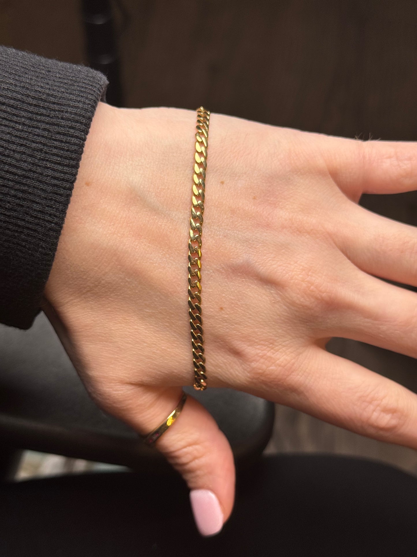 14k Bracelet - 9 inches (not diamonds)