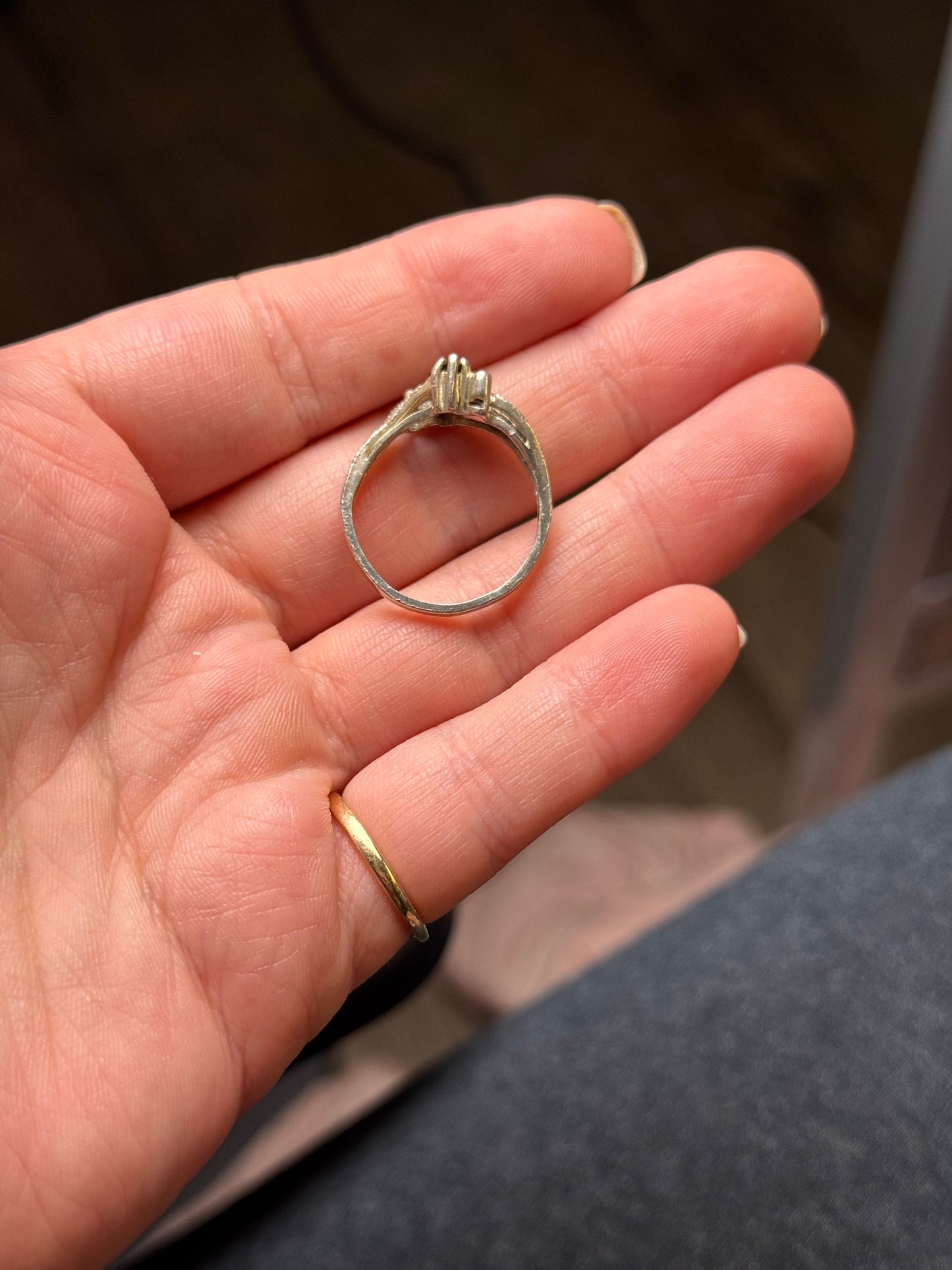 Sterling Onyx Avon Ring - Size 9