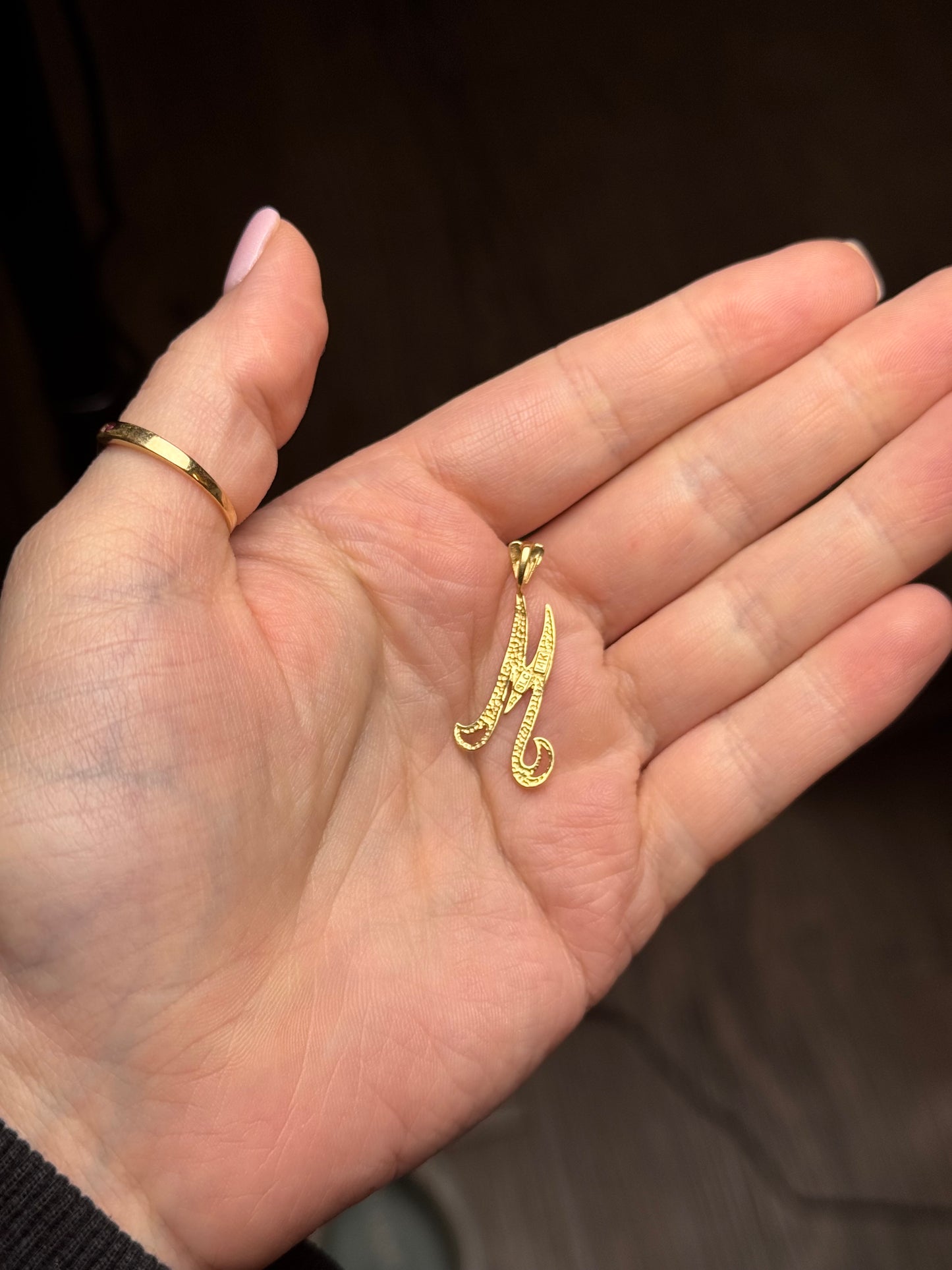 14k M Pendant