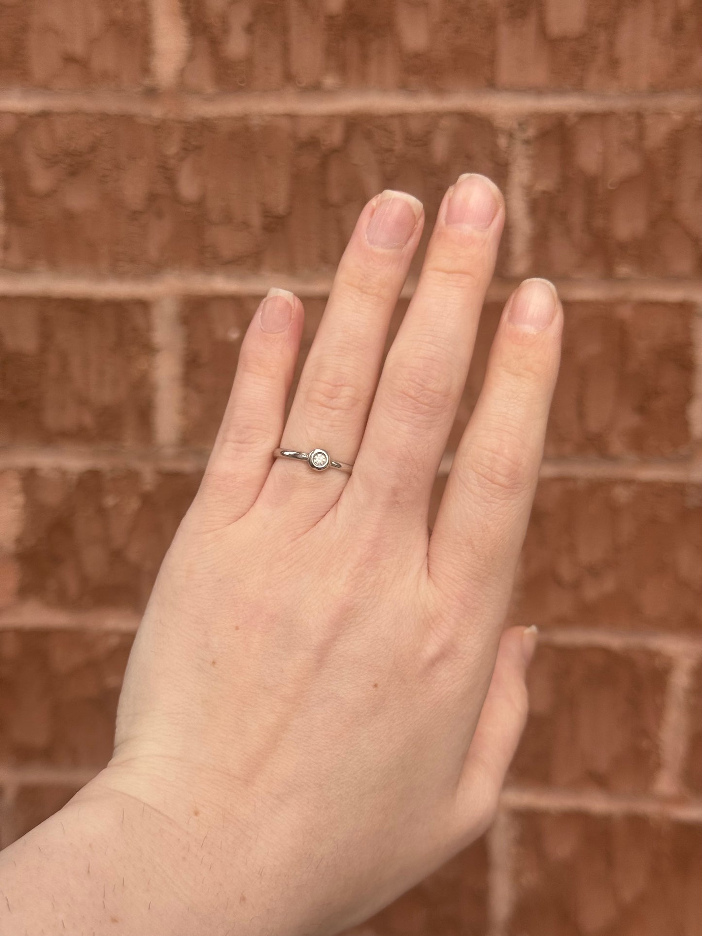 10K White Gold Diamond Ring - Size 7