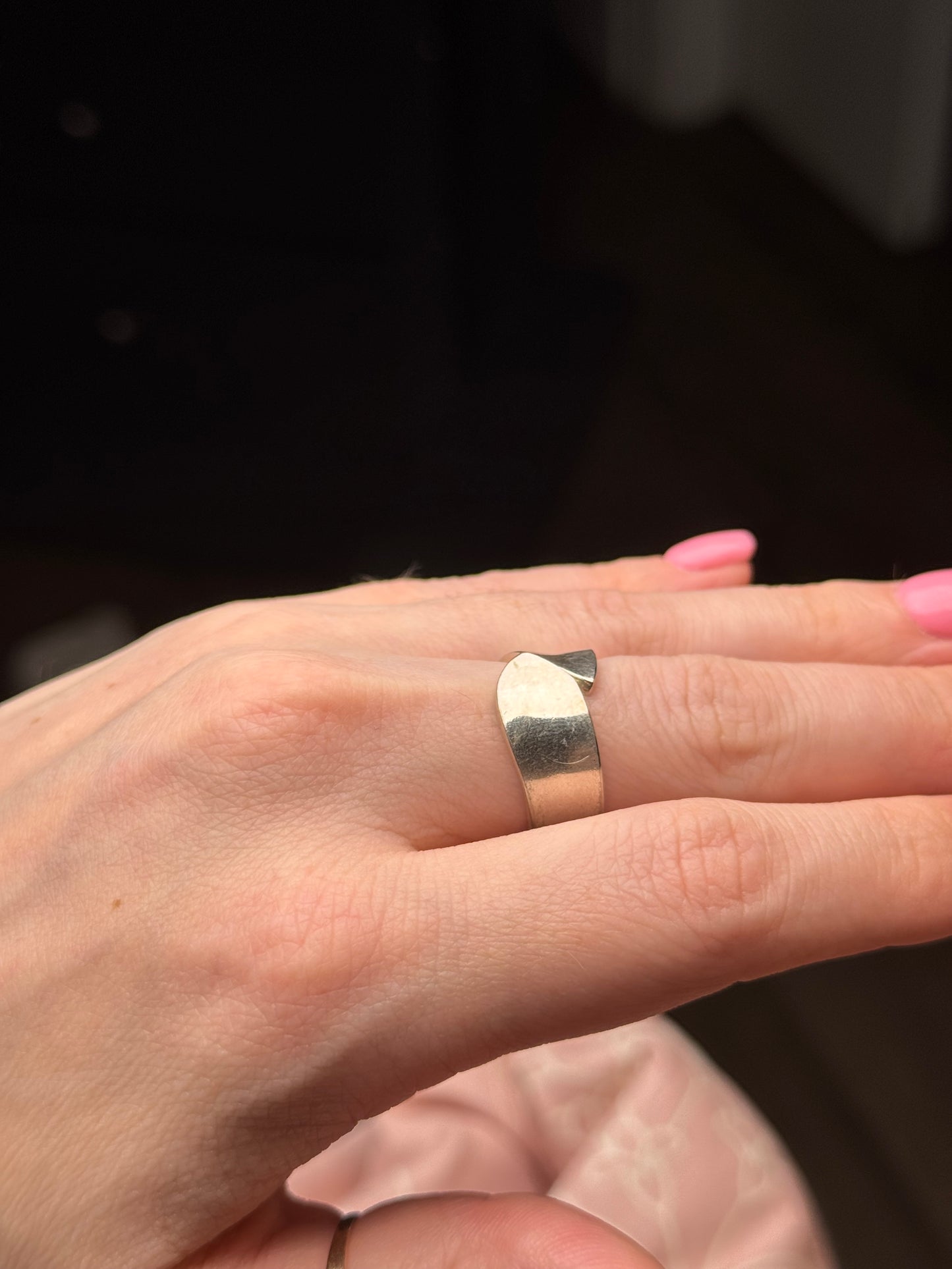 Sterling ring - size 9+ flexible sizing