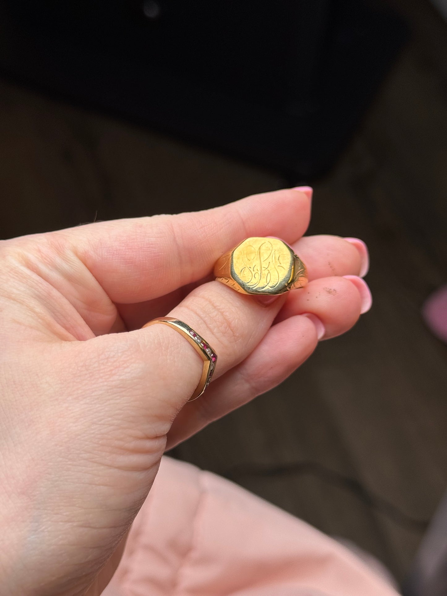 10k Signet Ring - Size 10.75 (7.25g)