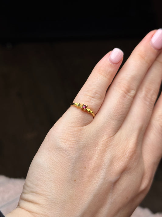 10K Spinel or Topaz Ring - Size 3.75