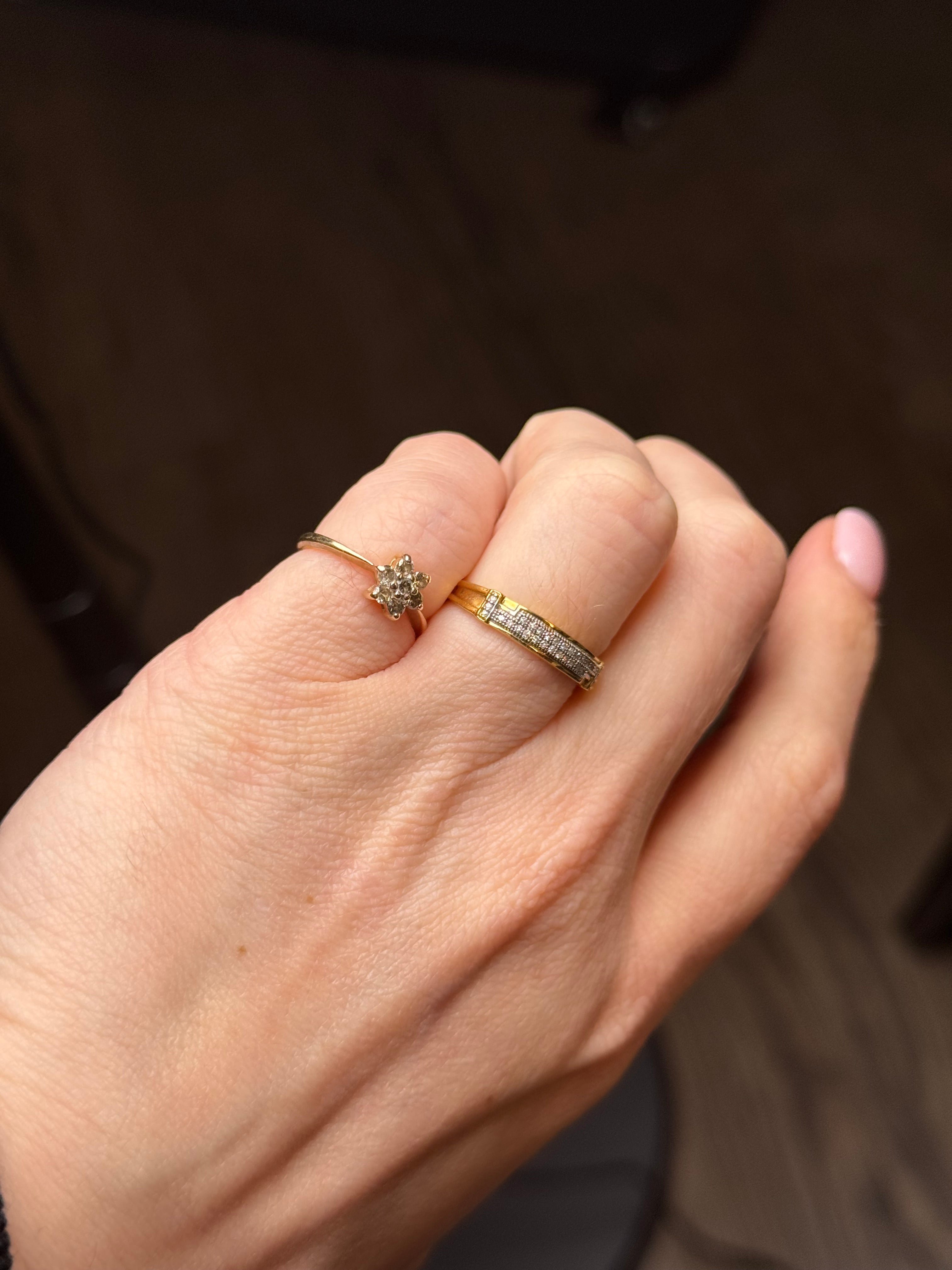 10k Diamond Ring - Size 7-7.25