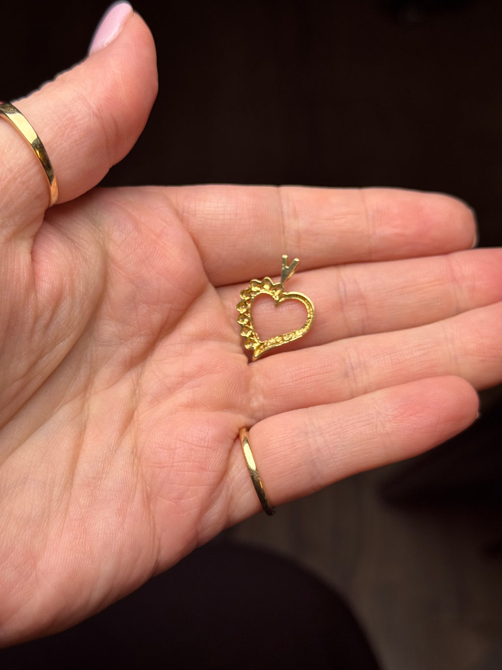 10k diamond pendant