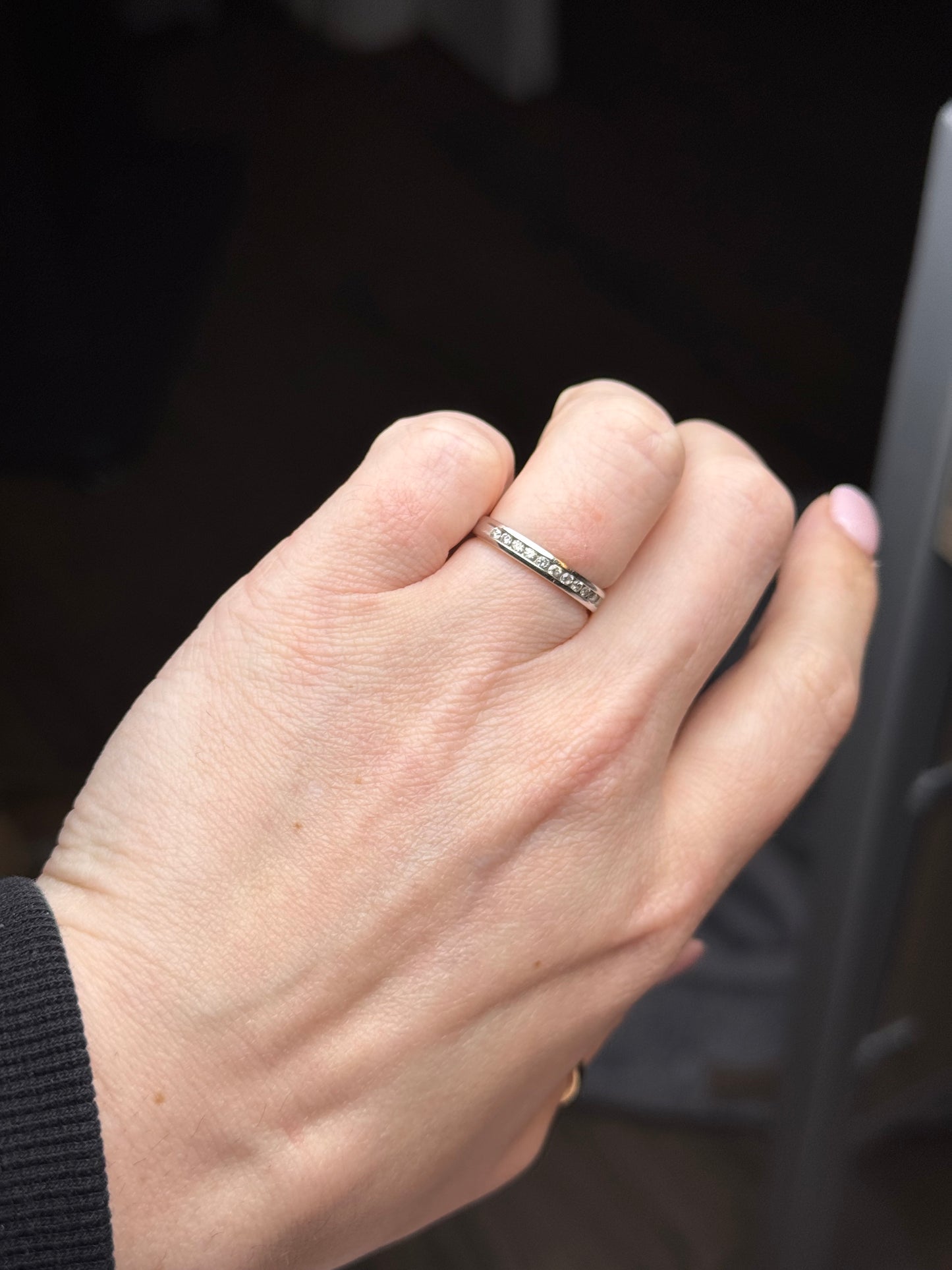 14k White Gold Channel Band Ring - Size 6