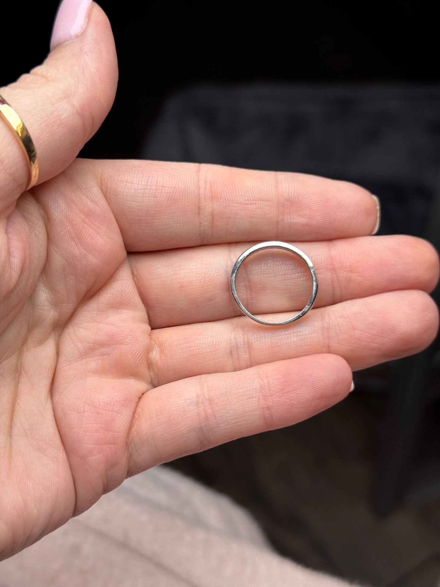 14k White Gold Channel Band Ring - Size 6