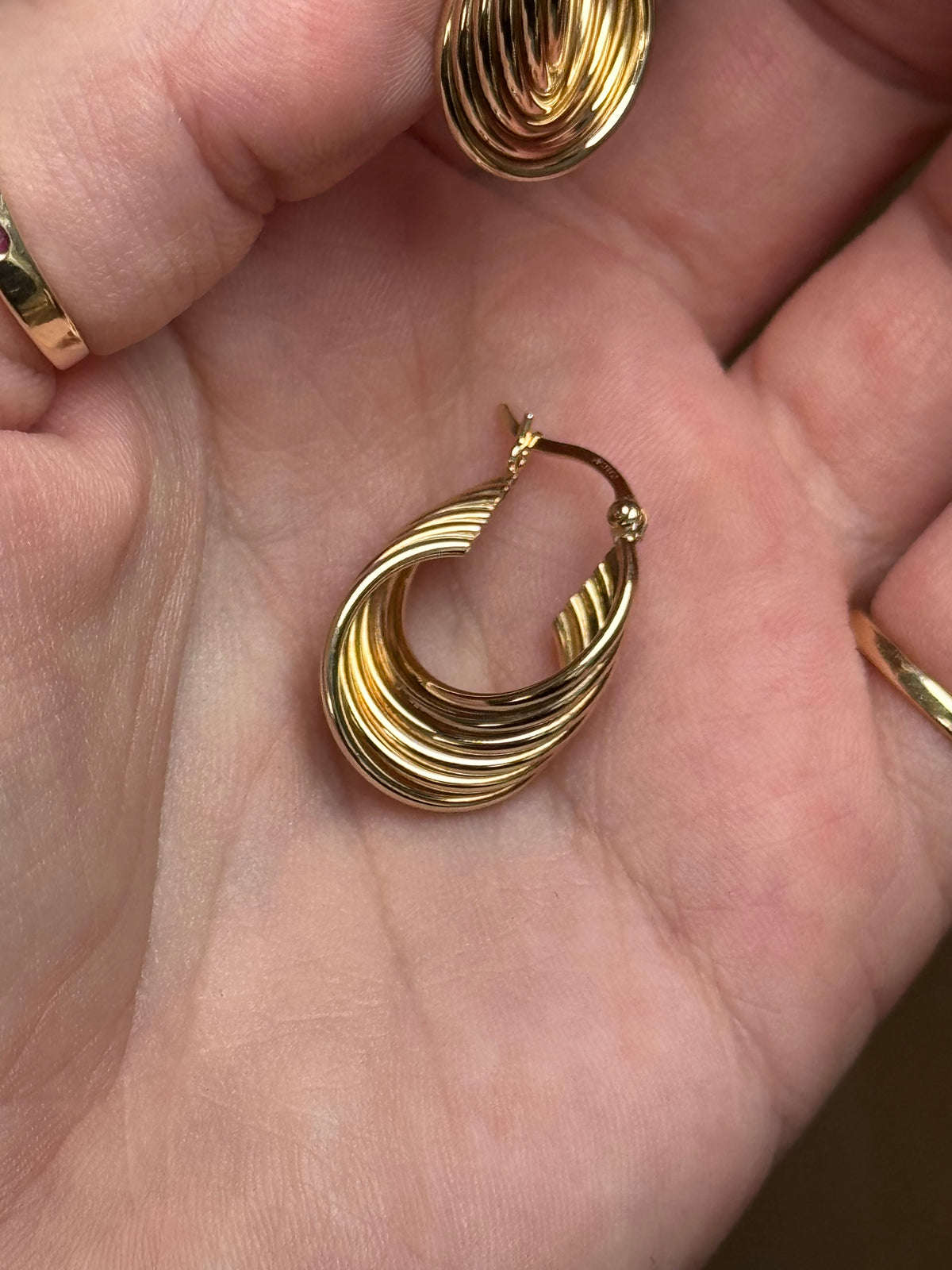 14k hoops