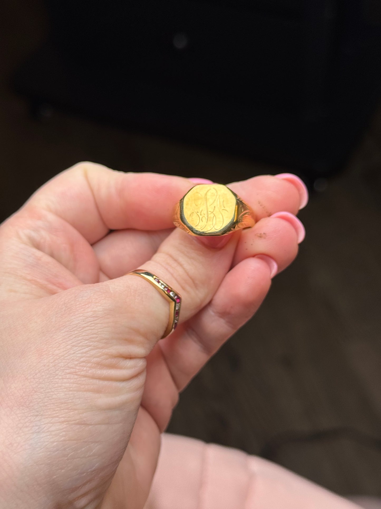 10k Signet Ring - Size 10.75 (7.25g)