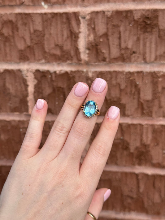 10K Gold Blue Topaz & Diamond Ring – Size 5