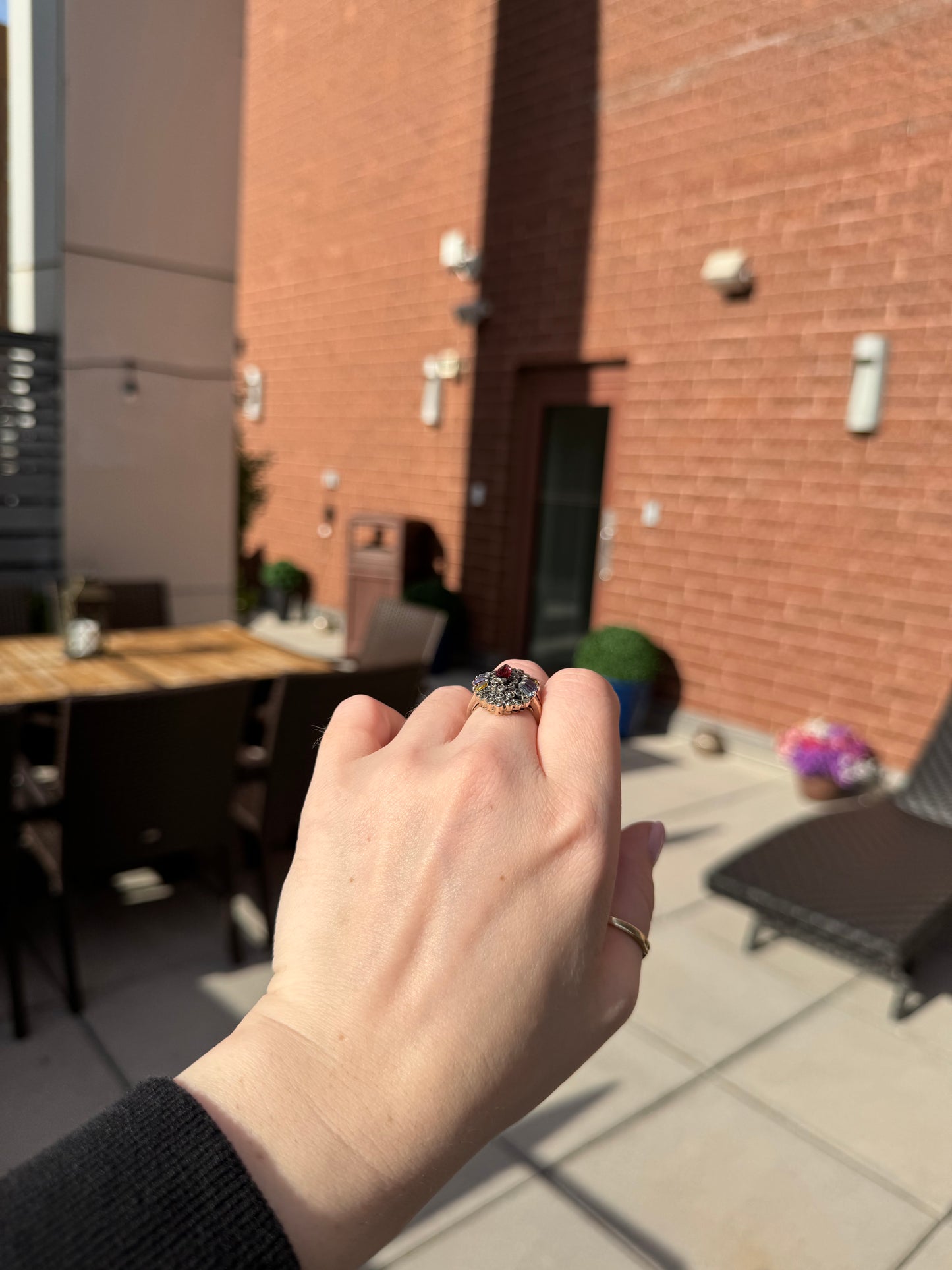 Sterling Silver Garnet & Gemstone Ring – Size 7.