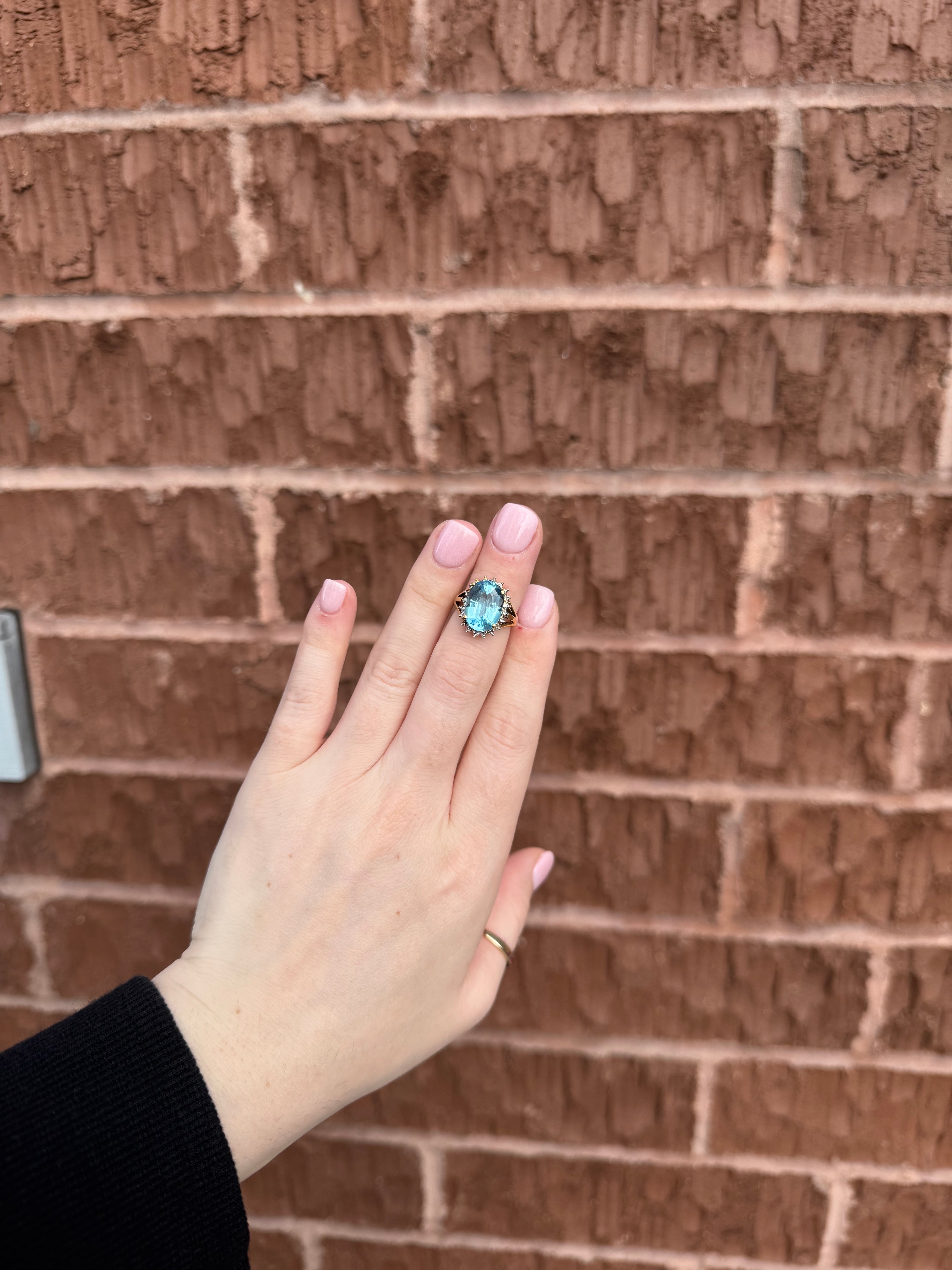 10K Gold Blue Topaz & Diamond Ring – Size 5