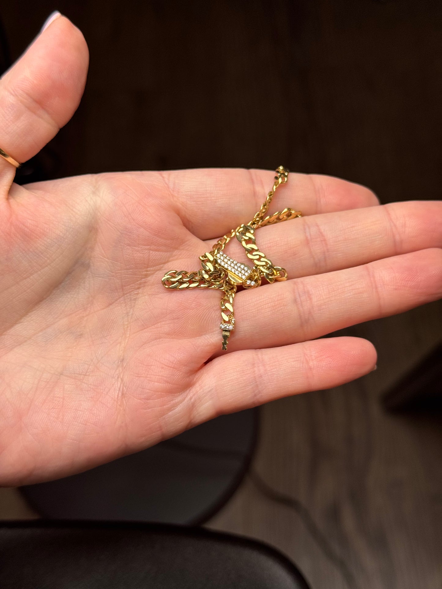 14k Bracelet - 9 inches (not diamonds)