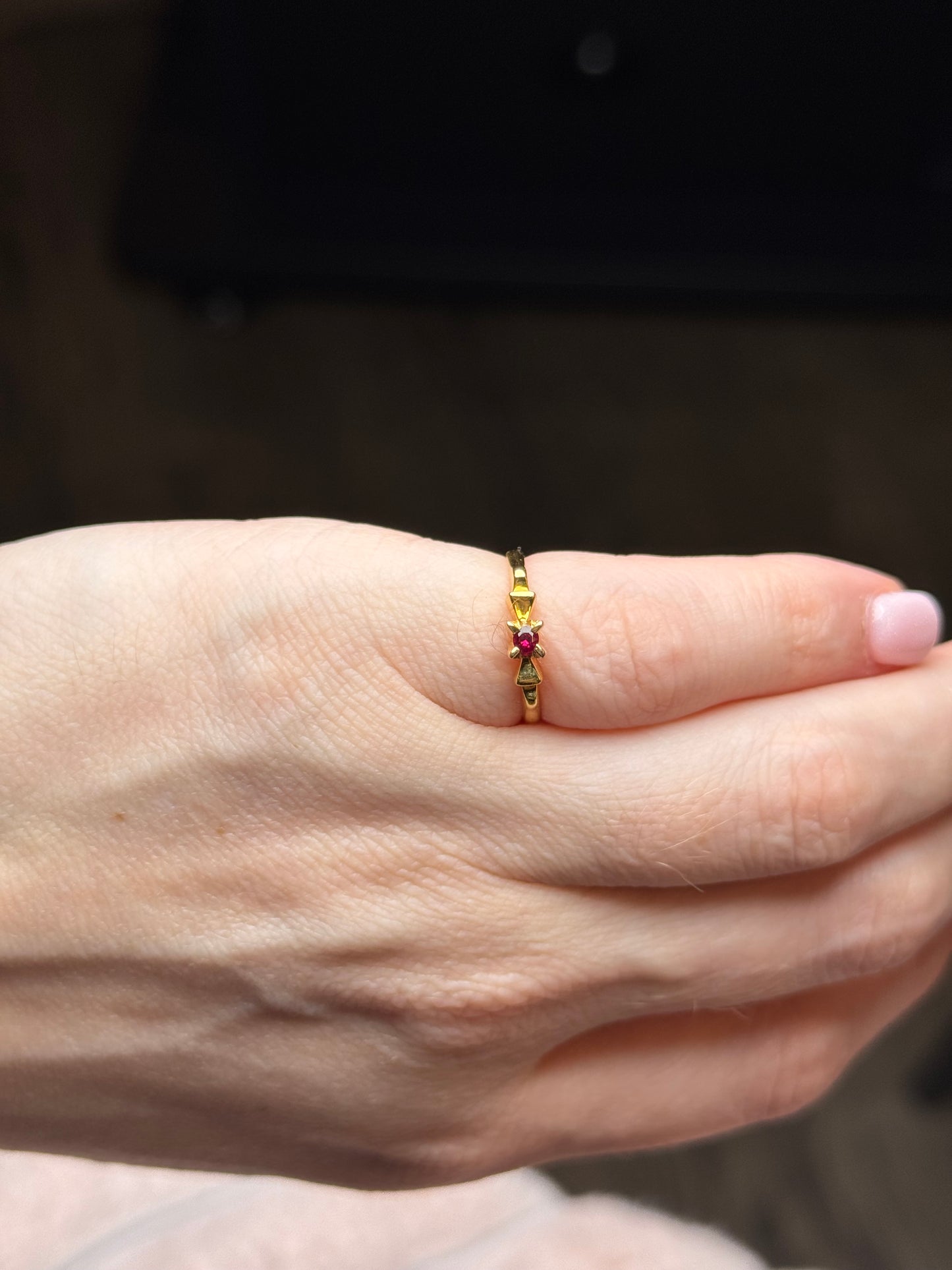 10K Spinel or Topaz Ring - Size 3.75