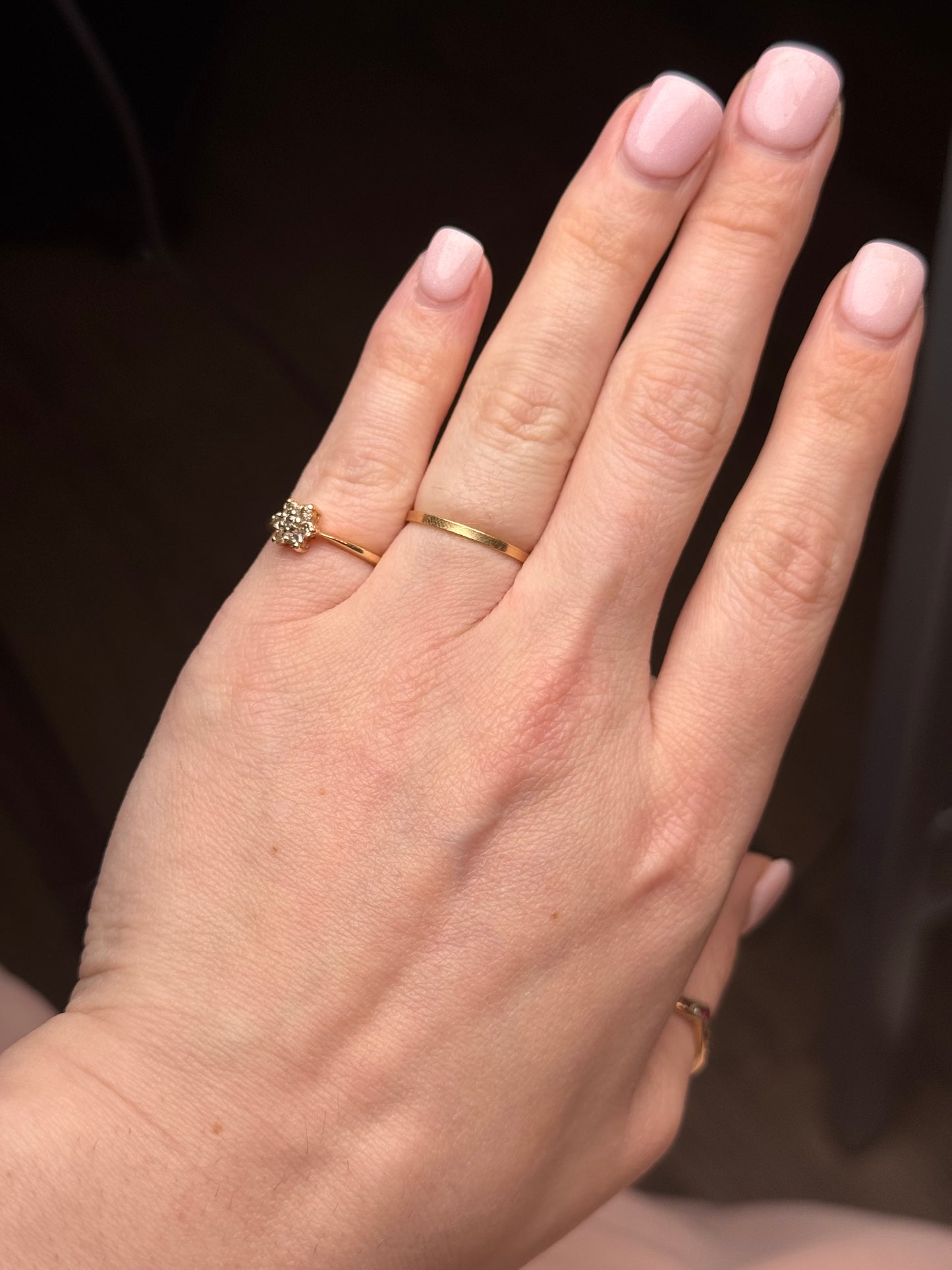14k 1.5mm band ring - size 5.5-5.75