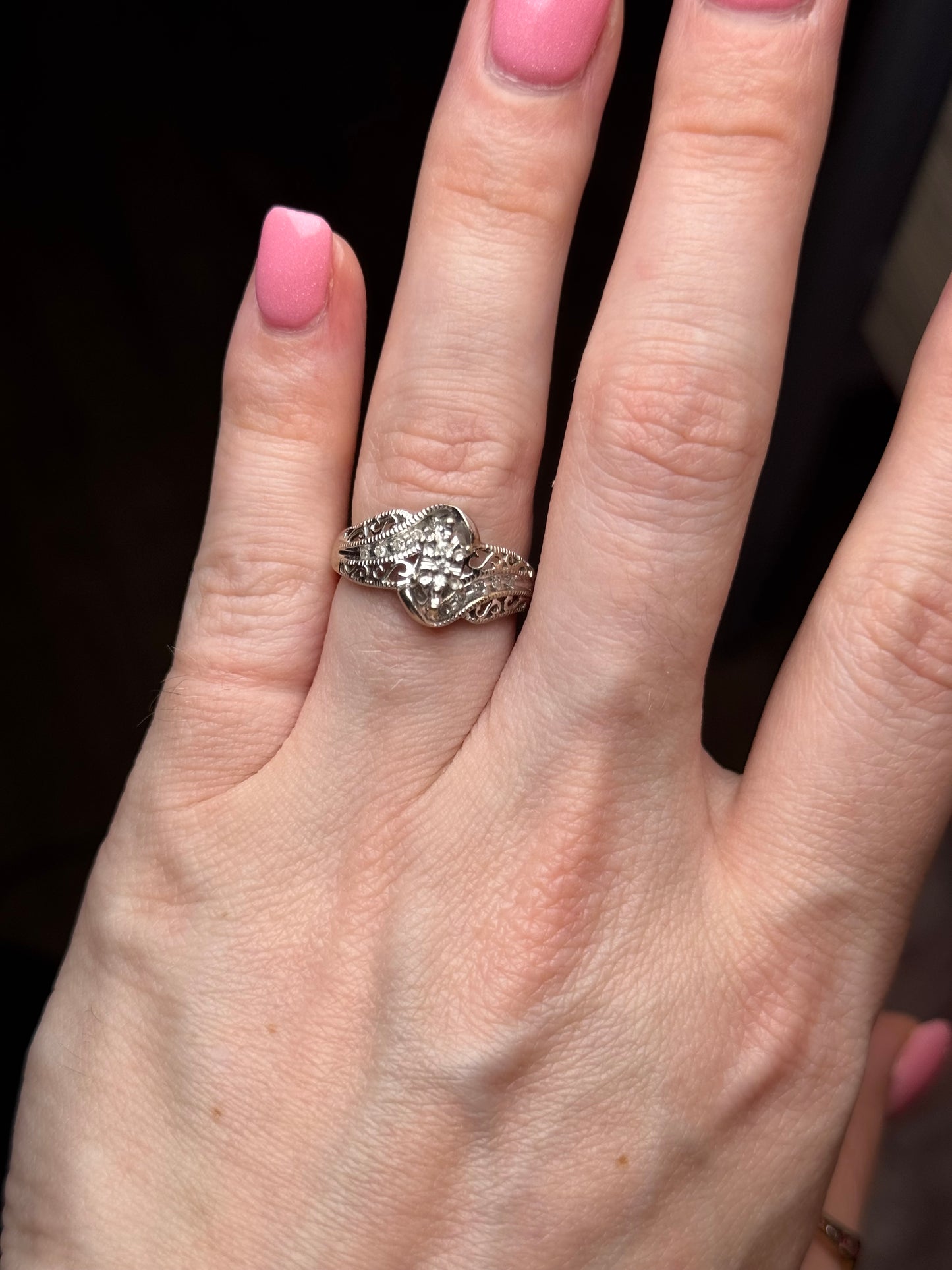10k two tone diamond ring (yellow and white) - size 6.75