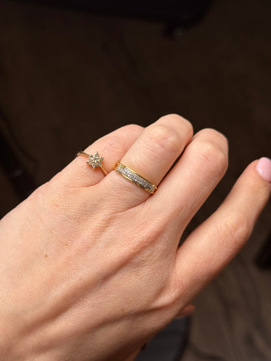 10k Diamond Ring - Size 7-7.25