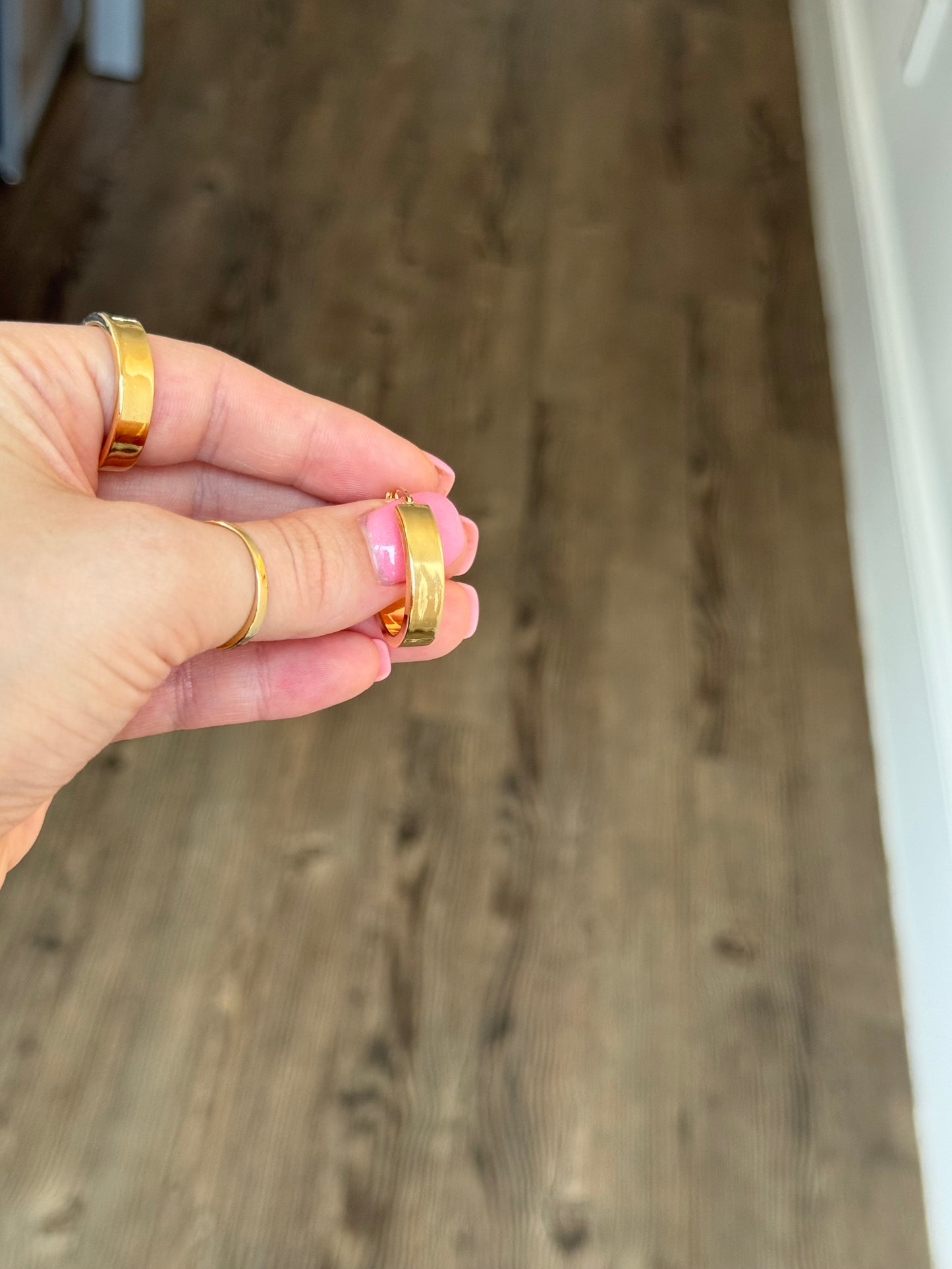 14k hoops 5.85mm wide 26mm long