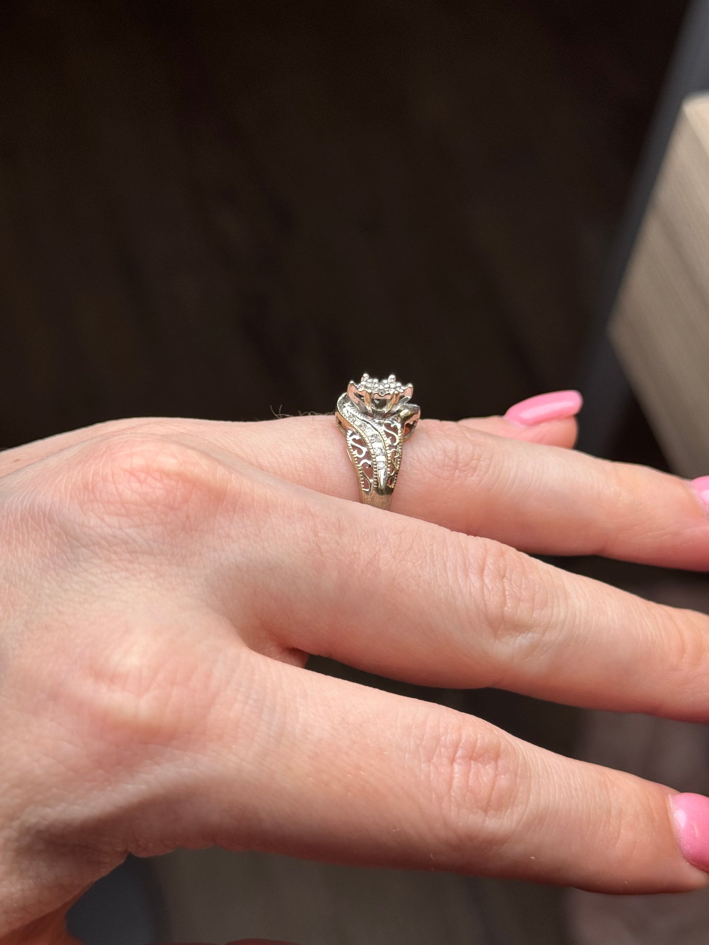 10k two tone diamond ring (yellow and white) - size 6.75