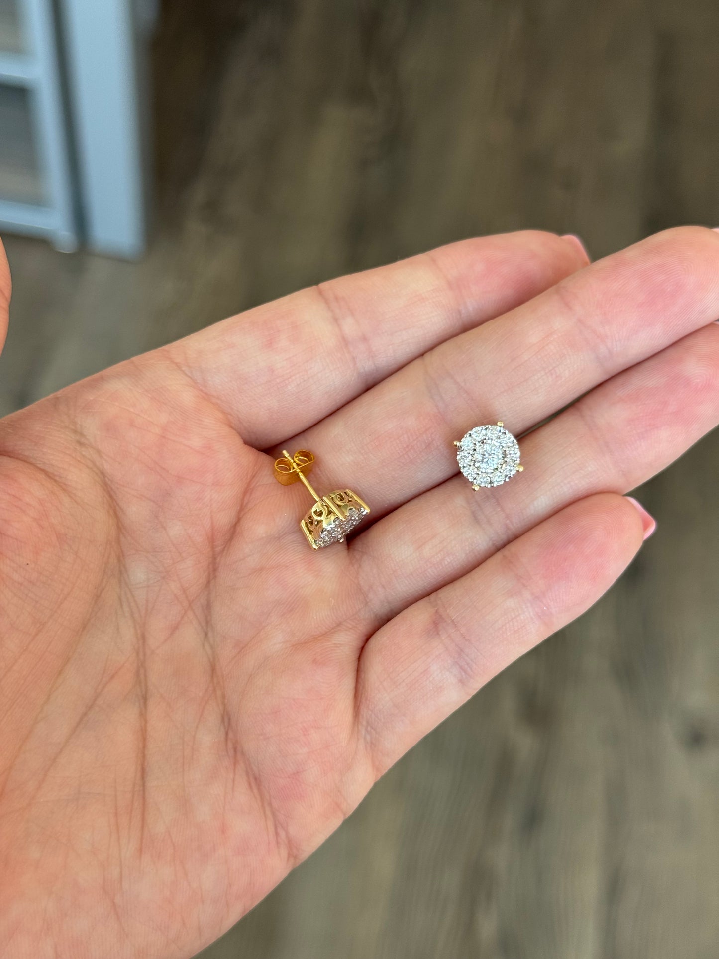 14k Diamond Studs