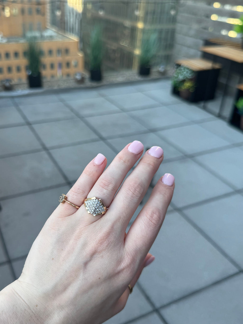 10k diamond ring - size 6.5
