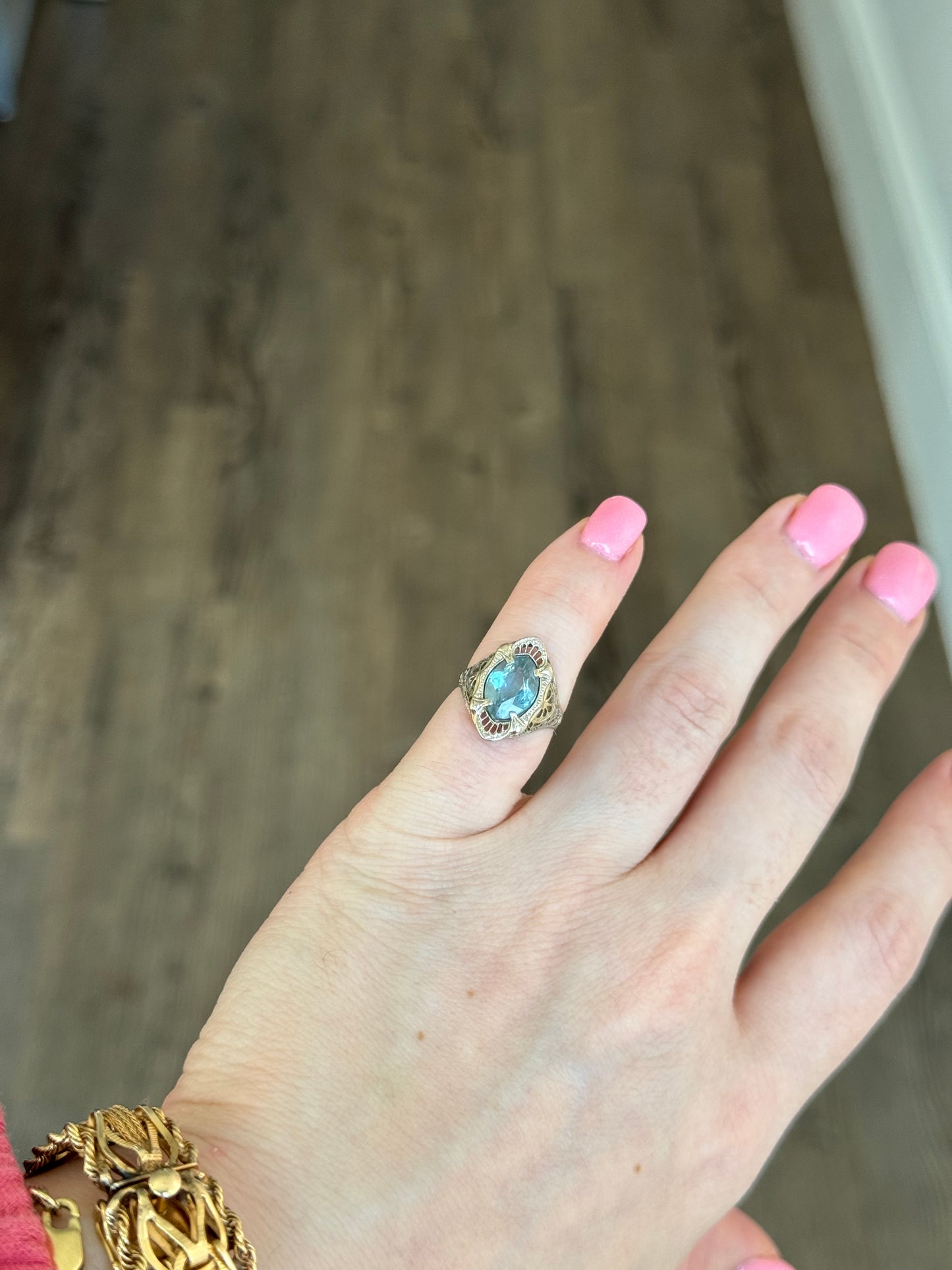 10k White Gold A&S Federated Abraham & Strauss Pinky Ring - Size 2.5