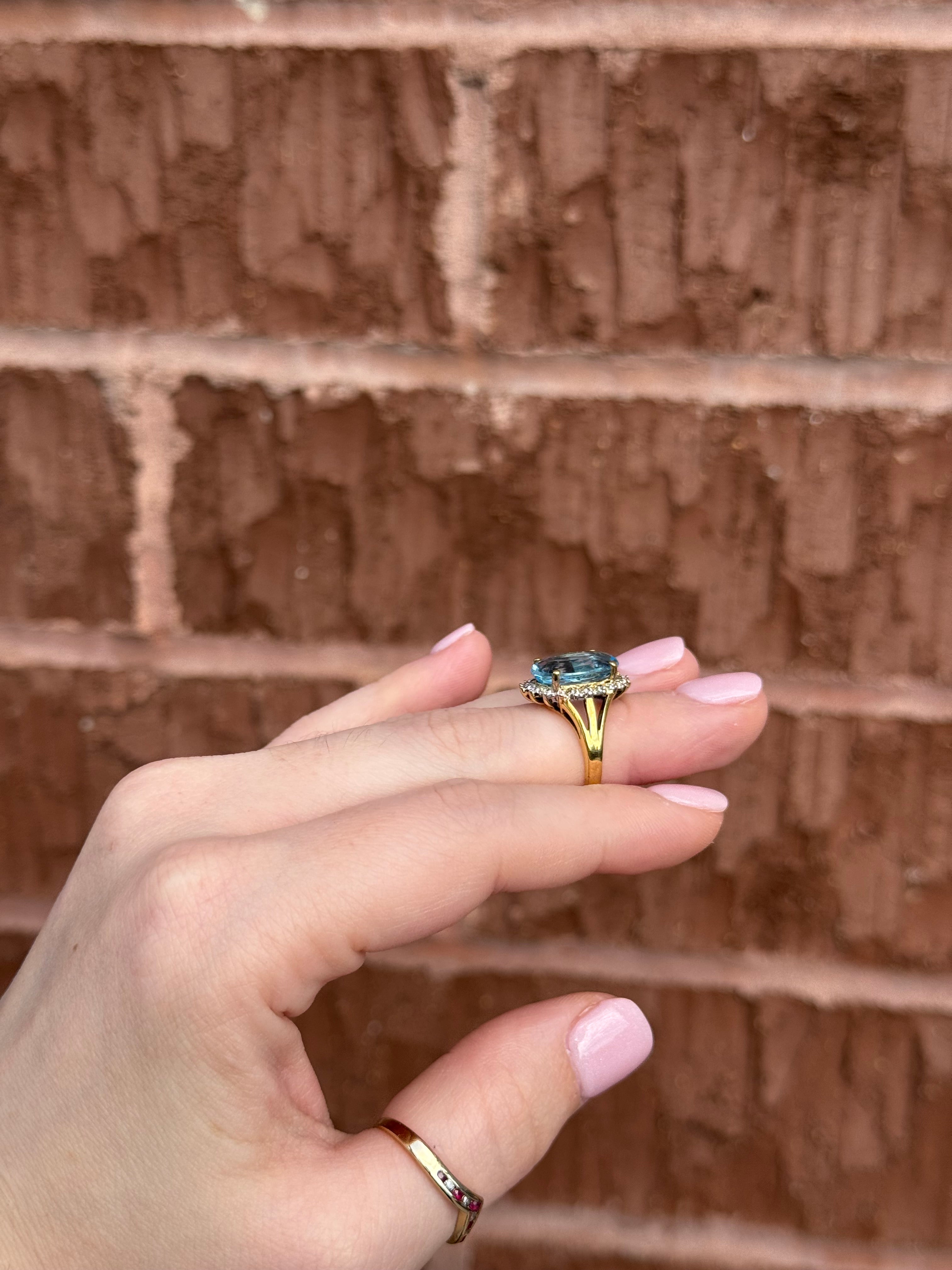 10K Gold Blue Topaz & Diamond Ring – Size 5