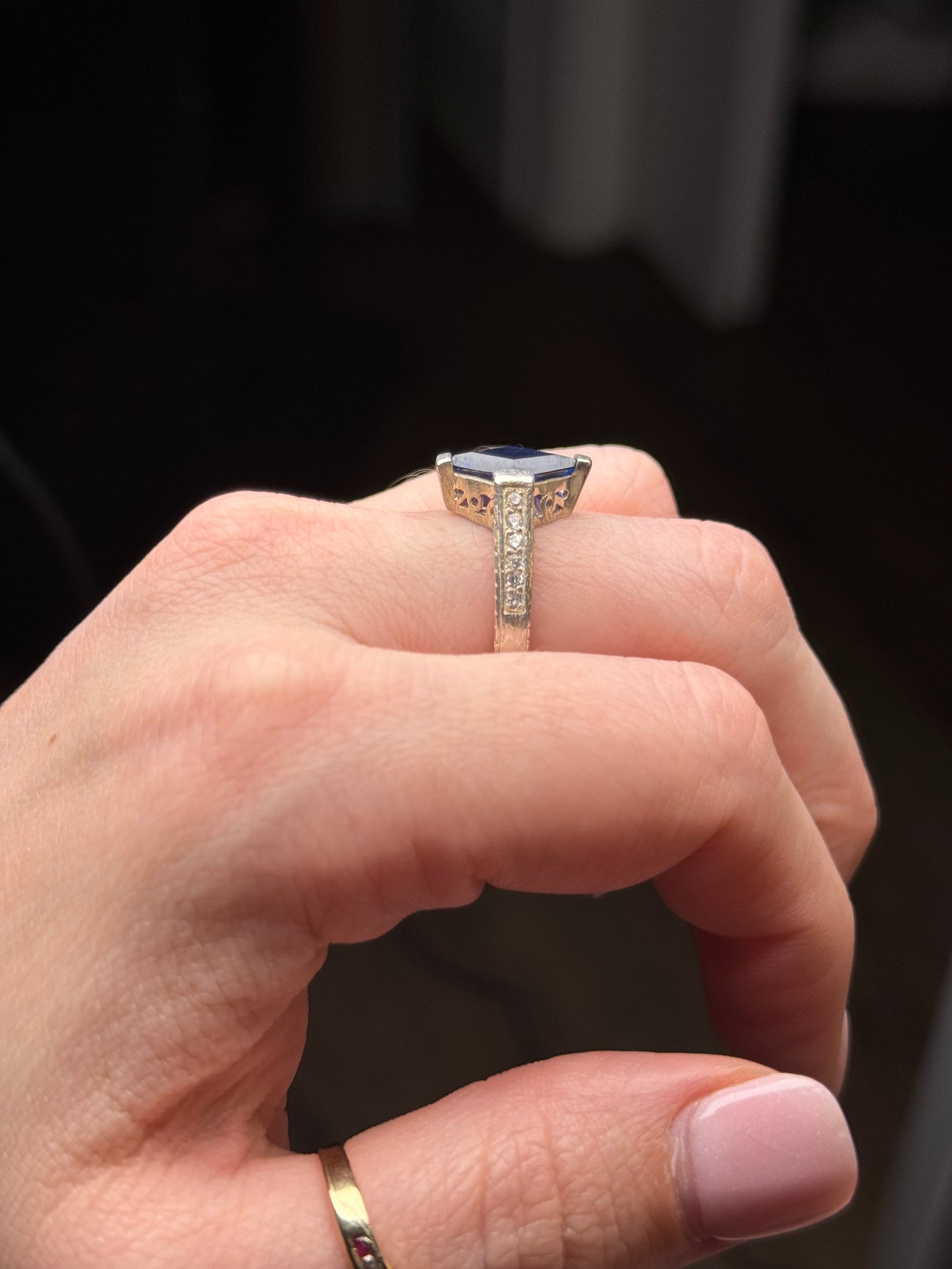 Sterling sapphire ring - size 9