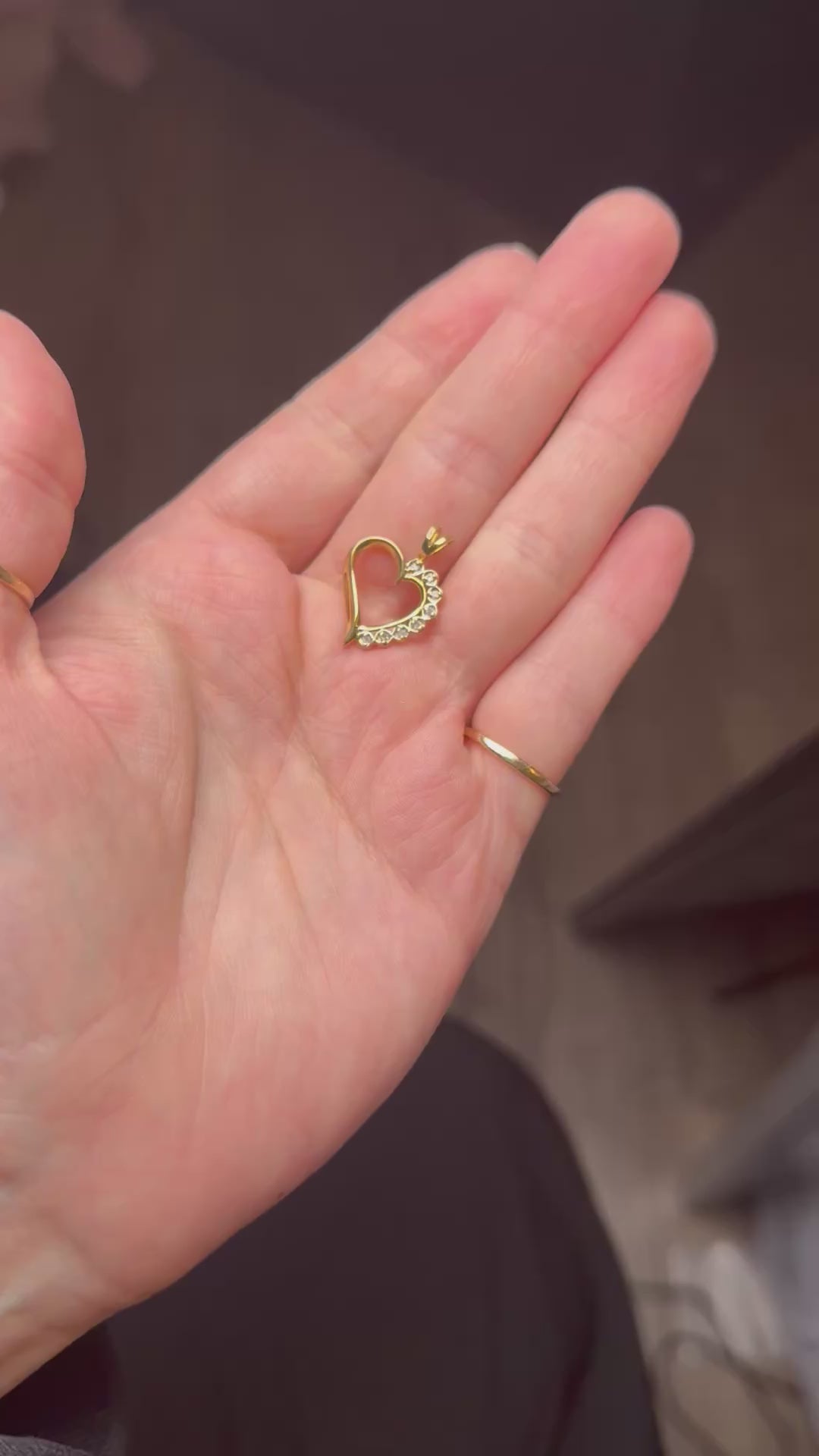 10k diamond pendant